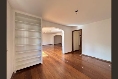 Apartamento para alugar com 280m², 3 quartos e 2 vagas Apartamento para alugar com 280m², 3 quartos e 2 vagasSala