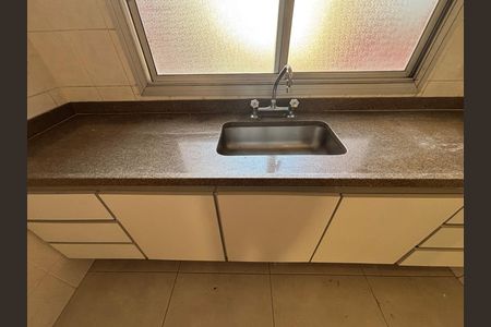 Apartamento para alugar com 280m², 3 quartos e 2 vagas Apartamento para alugar com 280m², 3 quartos e 2 vagasCozinha