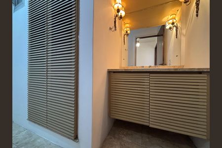 Apartamento para alugar com 280m², 3 quartos e 2 vagas Apartamento para alugar com 280m², 3 quartos e 2 vagaslavabo