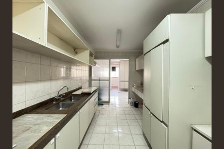 Apartamento para alugar com 280m², 3 quartos e 2 vagas Apartamento para alugar com 280m², 3 quartos e 2 vagasCozinha