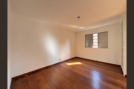 Apartamento para alugar com 280m², 3 quartos e 2 vagas Apartamento para alugar com 280m², 3 quartos e 2 vagasSala