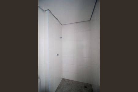 Apartamento para alugar com 67m², 2 quartos e 2 vagas Apartamento para alugar com 67m², 2 quartos e 2 vagasBanheiro