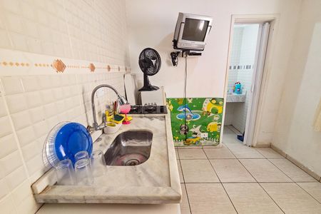 Sala de kitnet/studio para alugar com 1 quarto, 19m² em Vila Tupi, Praia Grande