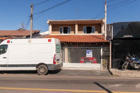 Casa à venda com 193m², 3 quartos e 3 vagasFachada