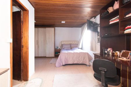 Casa à venda com 193m², 3 quartos e 3 vagasQuarto 1 Suite