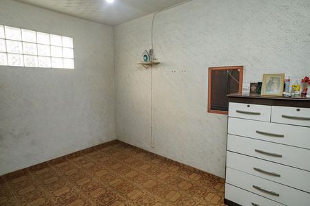 Casa à venda com 320m², 4 quartos e 7 vagas Casa à venda com 320m², 4 quartos e 7 vagasQuarto 4