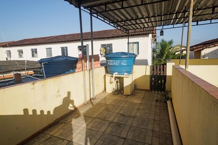 Casa à venda com 320m², 4 quartos e 7 vagas Casa à venda com 320m², 4 quartos e 7 vagasTerraço