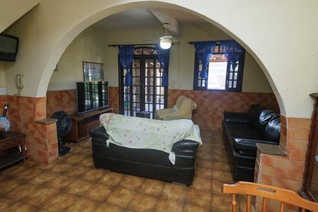 Casa à venda com 4 quartos, 320m² em Campo Grande, Rio de Janeiro