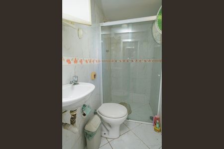 Casa à venda com 320m², 4 quartos e 7 vagas Casa à venda com 320m², 4 quartos e 7 vagasBanheiro da Suíte