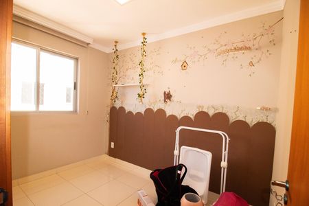 Apartamento à venda com 180m², 3 quartos e 2 vagas Apartamento à venda com 180m², 3 quartos e 2 vagasQuarto 01