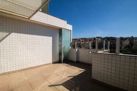 Apartamento à venda com 180m², 3 quartos e 2 vagas Apartamento à venda com 180m², 3 quartos e 2 vagasCobertura - Área Gourmet