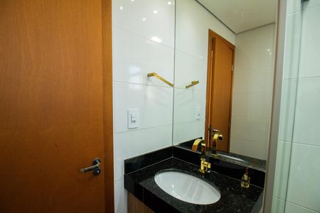 Apartamento à venda com 180m², 3 quartos e 2 vagas Apartamento à venda com 180m², 3 quartos e 2 vagasBanheiro Social