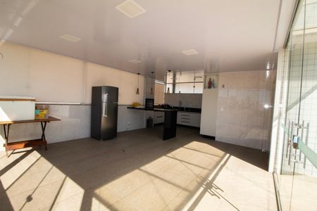 Apartamento à venda com 180m², 3 quartos e 2 vagas Apartamento à venda com 180m², 3 quartos e 2 vagasCobertura - Área Gourmet
