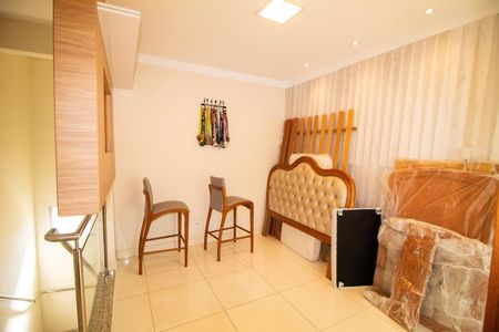 Apartamento à venda com 180m², 3 quartos e 2 vagas Apartamento à venda com 180m², 3 quartos e 2 vagasSala de Tv