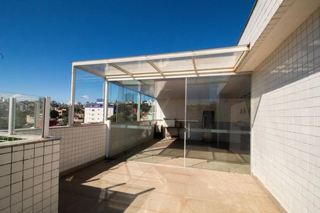 Apartamento à venda com 180m², 3 quartos e 2 vagas Apartamento à venda com 180m², 3 quartos e 2 vagasCobertura - Área Gourmet