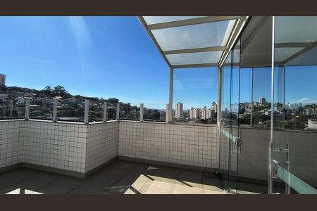 Apartamento à venda com 180m², 3 quartos e 2 vagas Apartamento à venda com 180m², 3 quartos e 2 vagasCobertura - Área Gourmet