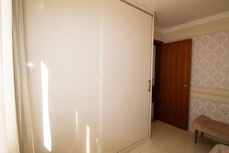 Apartamento à venda com 180m², 3 quartos e 2 vagas Apartamento à venda com 180m², 3 quartos e 2 vagasQuarto 03- Suite