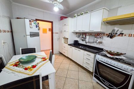Apartamento para alugar com 90m², 2 quartos e 1 vagaCozinha