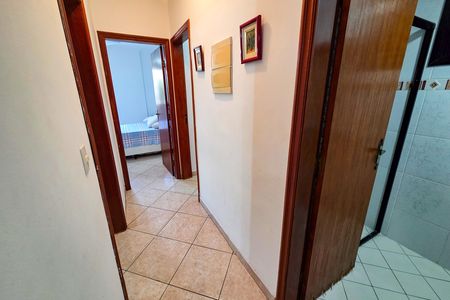 Sala de apartamento para alugar com 2 quartos, 90m² em Vila Tupi, Praia Grande
