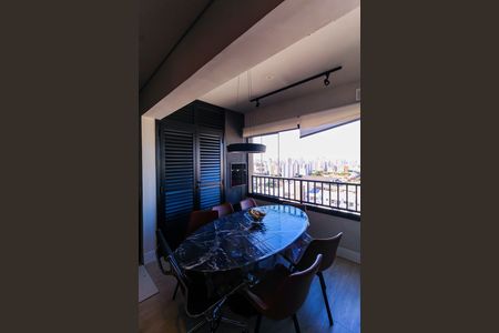 Apartamento à venda com 58m², 2 quartos e 1 vaga Apartamento à venda com 58m², 2 quartos e 1 vagaVaranda da Sala