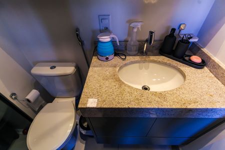 Apartamento à venda com 58m², 2 quartos e 1 vaga Apartamento à venda com 58m², 2 quartos e 1 vagaBanheiro