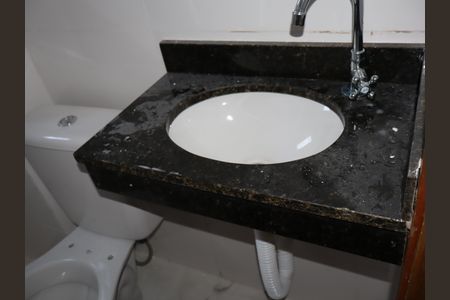 Apartamento para alugar com 35m², 2 quartos e sem vagaBanheiro