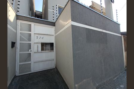 Apartamento para alugar com 35m², 2 quartos e sem vaga Apartamento para alugar com 35m², 2 quartos e sem vagaFachada e portão