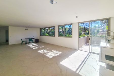 Apartamento à venda com 2 quartos, 120m² em Vila Madalena, São Paulo