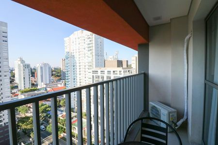 Varanda de kitnet/studio para alugar com 1 quarto, 27m² em Santo Amaro, São Paulo