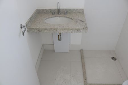 Banheiro de kitnet/studio à venda com 1 quarto, 22m² em Perdizes, São Paulo