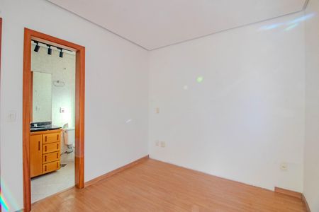 Apartamento para alugar com 174m², 3 quartos e 2 vagasSuíte