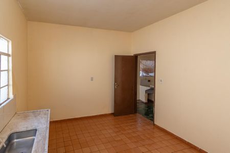 Casa para alugar com 120m², 2 quartos e 2 vagas Casa para alugar com 120m², 2 quartos e 2 vagasCozinha