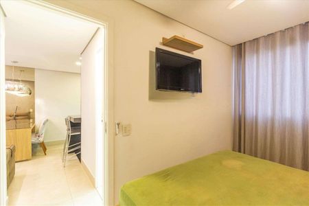 Quarto de apartamento para alugar com 2 quartos, 50m² em Vila São Gabriel, Belo Horizonte