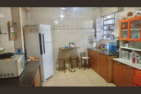 Cozinha de kitnet/studio à venda com 1 quarto, 30m² em Guarani, Belo Horizonte