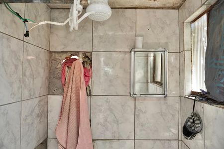 Banheiro de kitnet/studio à venda com 1 quarto, 30m² em Guarani, Belo Horizonte