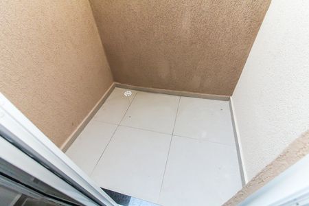 Quintal do Quarto  de apartamento à venda com 1 quarto, 26m² em Guaianases, São Paulo