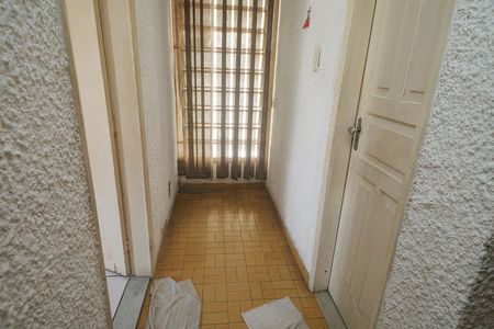 Casa à venda com 210m², 3 quartos e 2 vagas Casa à venda com 210m², 3 quartos e 2 vagasCorredor