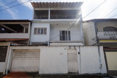 Fachada de casa à venda com 3 quartos, 210m² em Campo Grande, Rio de Janeiro