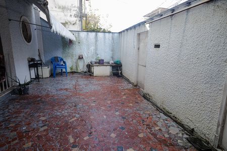 Quintal de casa à venda com 3 quartos, 210m² em Campo Grande, Rio de Janeiro