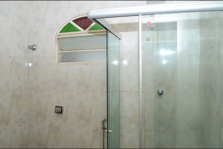 Casa para alugar com 148m², 2 quartos e 2 vagasBanheiro Corredor