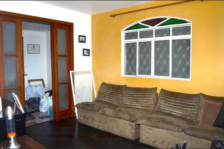 Casa para alugar com 148m², 2 quartos e 2 vagasSala