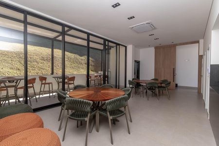 Casa de condomínio à venda com 208m², 3 quartos e 2 vagasÁrea comum - Salão de festas