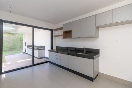 Cozinha de casa de condomínio à venda com 3 quartos, 208m² em Garças, Belo Horizonte