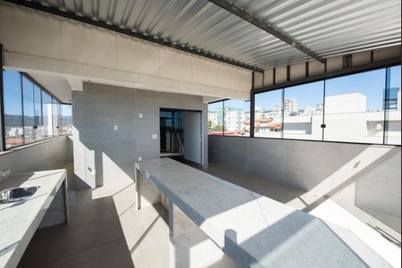 Apartamento à venda com 190m², 3 quartos e 4 vagas Apartamento à venda com 190m², 3 quartos e 4 vagasCobertura