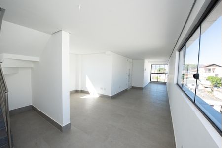 Apartamento à venda com 3 quartos, 190m² em Barreiro, Belo Horizonte