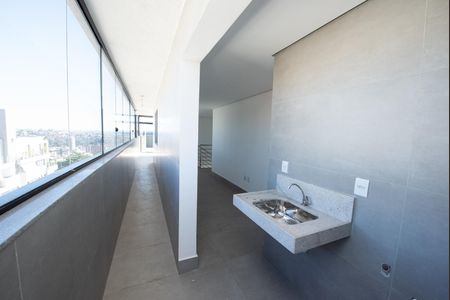Apartamento à venda com 190m², 3 quartos e 4 vagas Apartamento à venda com 190m², 3 quartos e 4 vagasÁrea de Serviço