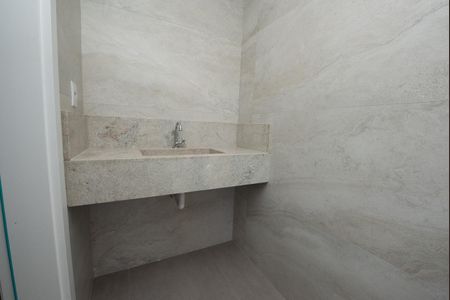 Apartamento à venda com 190m², 3 quartos e 4 vagas Apartamento à venda com 190m², 3 quartos e 4 vagasBanheiro 2