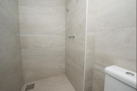Apartamento à venda com 190m², 3 quartos e 4 vagas Apartamento à venda com 190m², 3 quartos e 4 vagasBanheiro 2