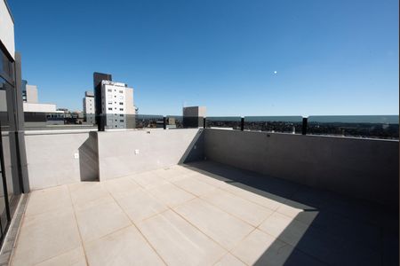 Apartamento à venda com 190m², 3 quartos e 4 vagas Apartamento à venda com 190m², 3 quartos e 4 vagasCobertura