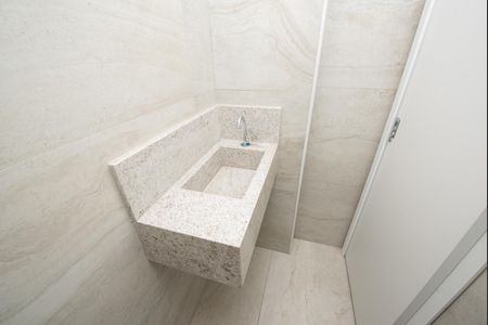Apartamento à venda com 190m², 3 quartos e 4 vagas Apartamento à venda com 190m², 3 quartos e 4 vagasLavabo